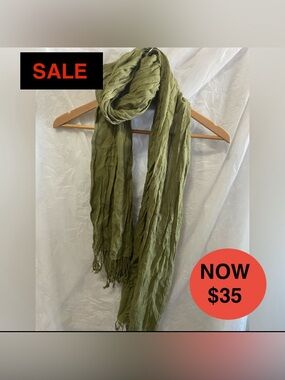 H&M Vintage Olive Green Crinkle Scarf – Boho Fringe Summer Wrap Stole EUC*